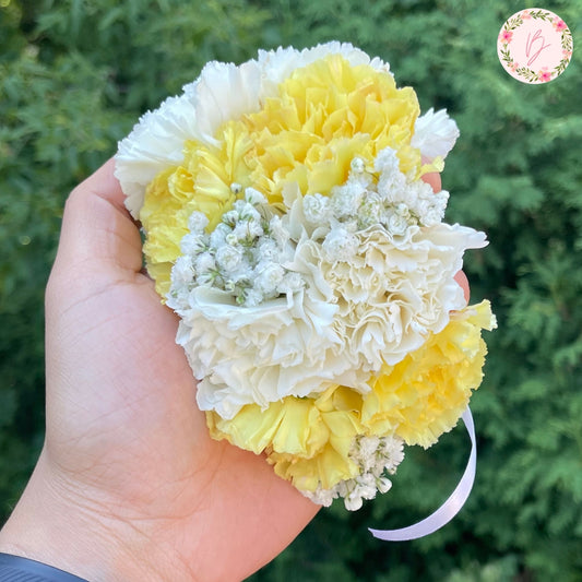 Buttercream Blossom Gajra